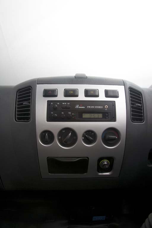 faw-truck-interior-11