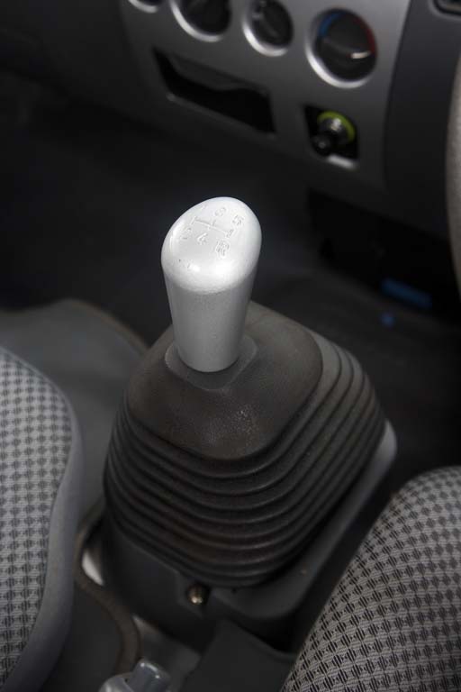 faw-truck-interior-13